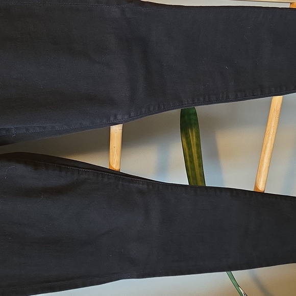 7 For All Mankind Dark Blue Skinny Jeans - Picture 4 of 9